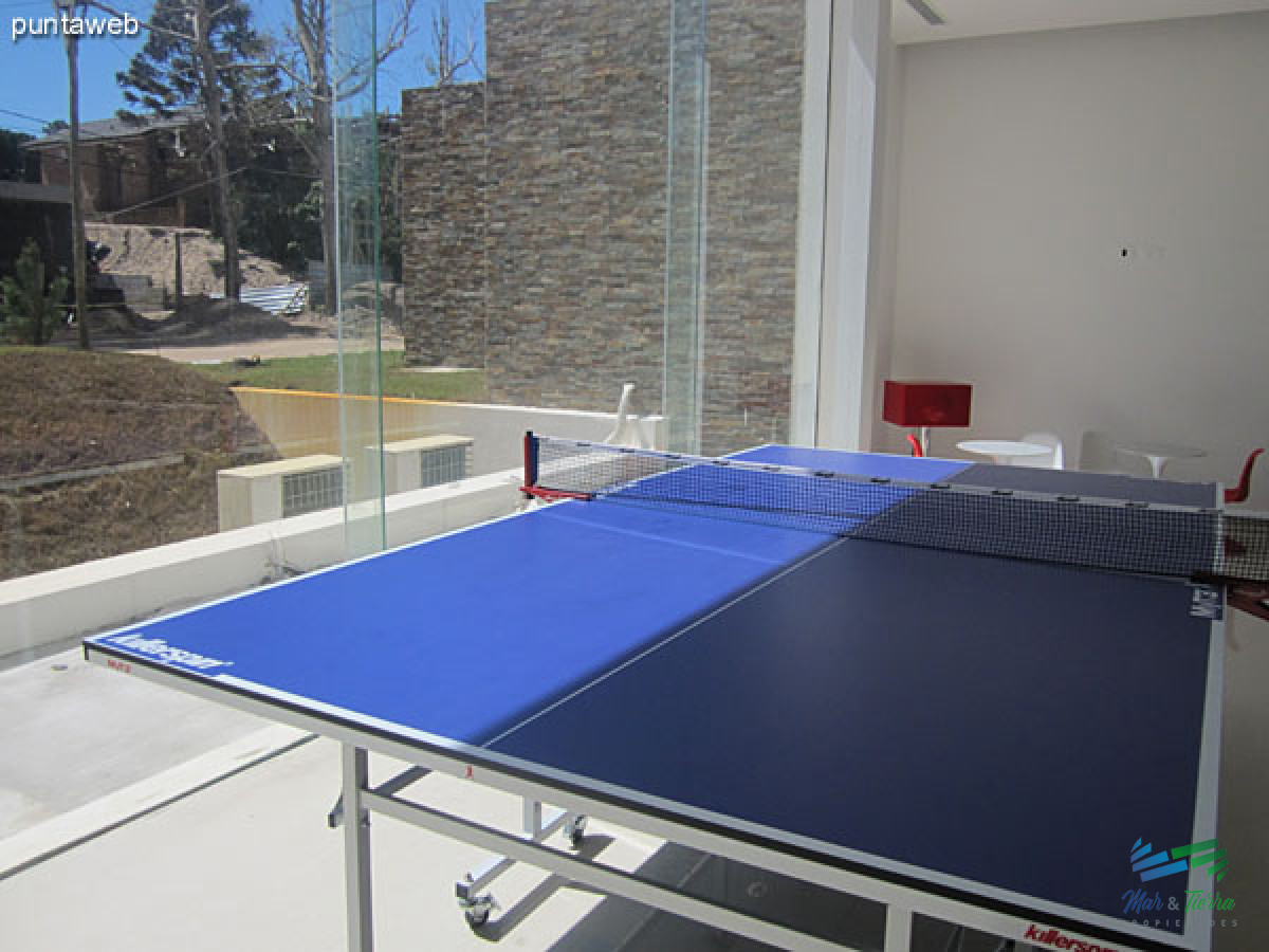 Apartamento ID.3923 - Venta Alquiler apartamento 3 dormitorios 2 baños playa brava punta del este