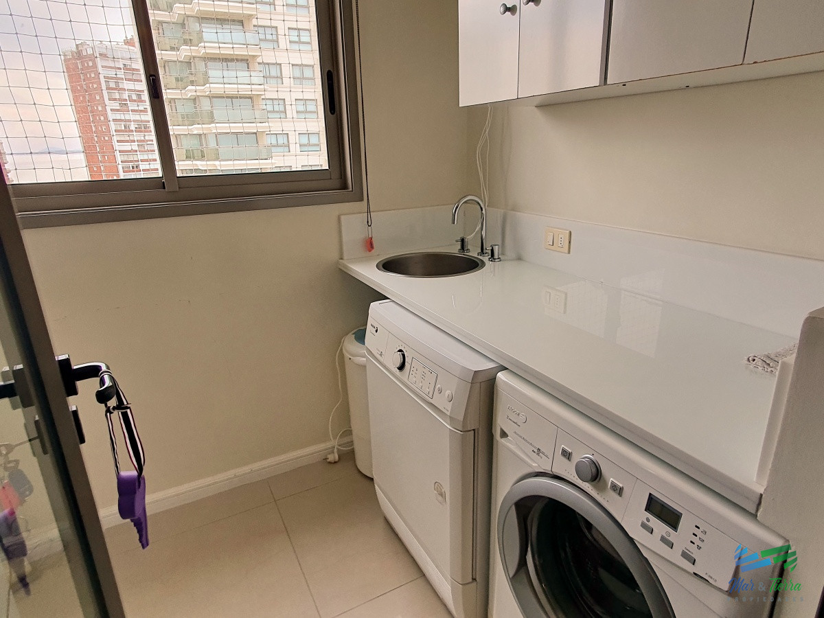 Apartamento ID.3928 - Vendo apartamento 3 dormitorios en Torre Imperiale, primera linea brava, vista al mar, excelentes amenities, Punta del Este.