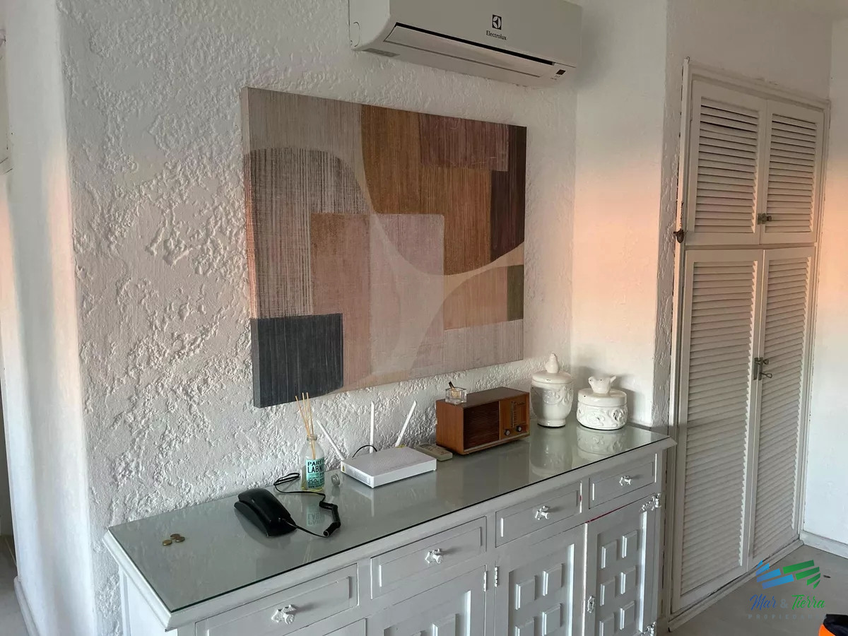 Apartamento ID.4657 - En venta apartamento 2 dormitorios con vista parcial a playa Brava, Punta del Este