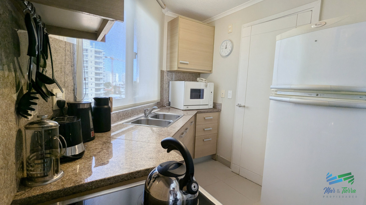 Apartamento ID.5704 - Alquiler apartamento 2 dormitorios en Ocea Drive Punta del Este