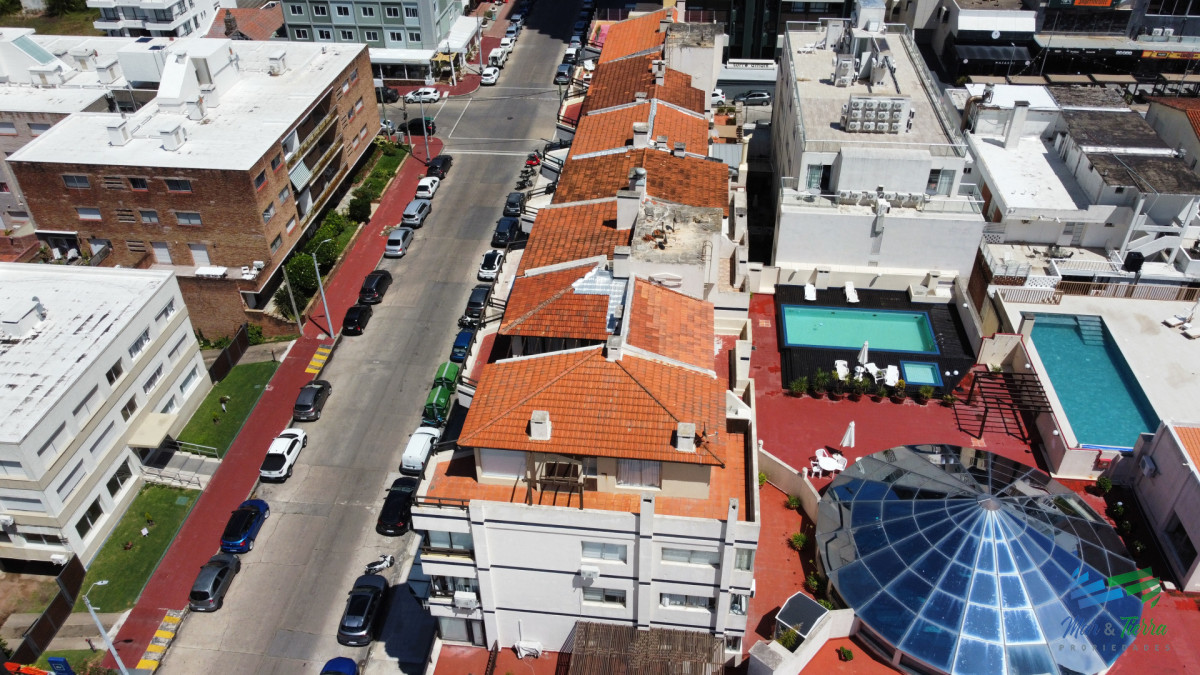 Apartamento ID.5636 - Venta de apartamento 3 dormitorios en península Punta del este 