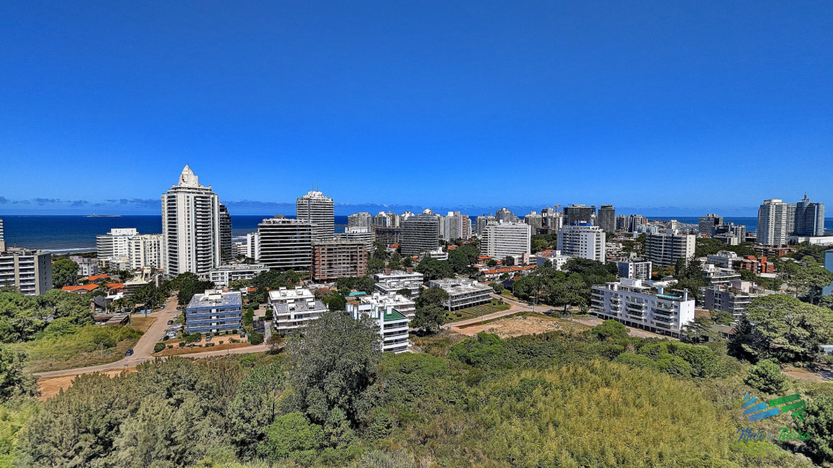 Apartamento ID.5658 - Alquiler baja temporada apartamento de 2 dormitorios en torre Ocean Drive Punta del Este