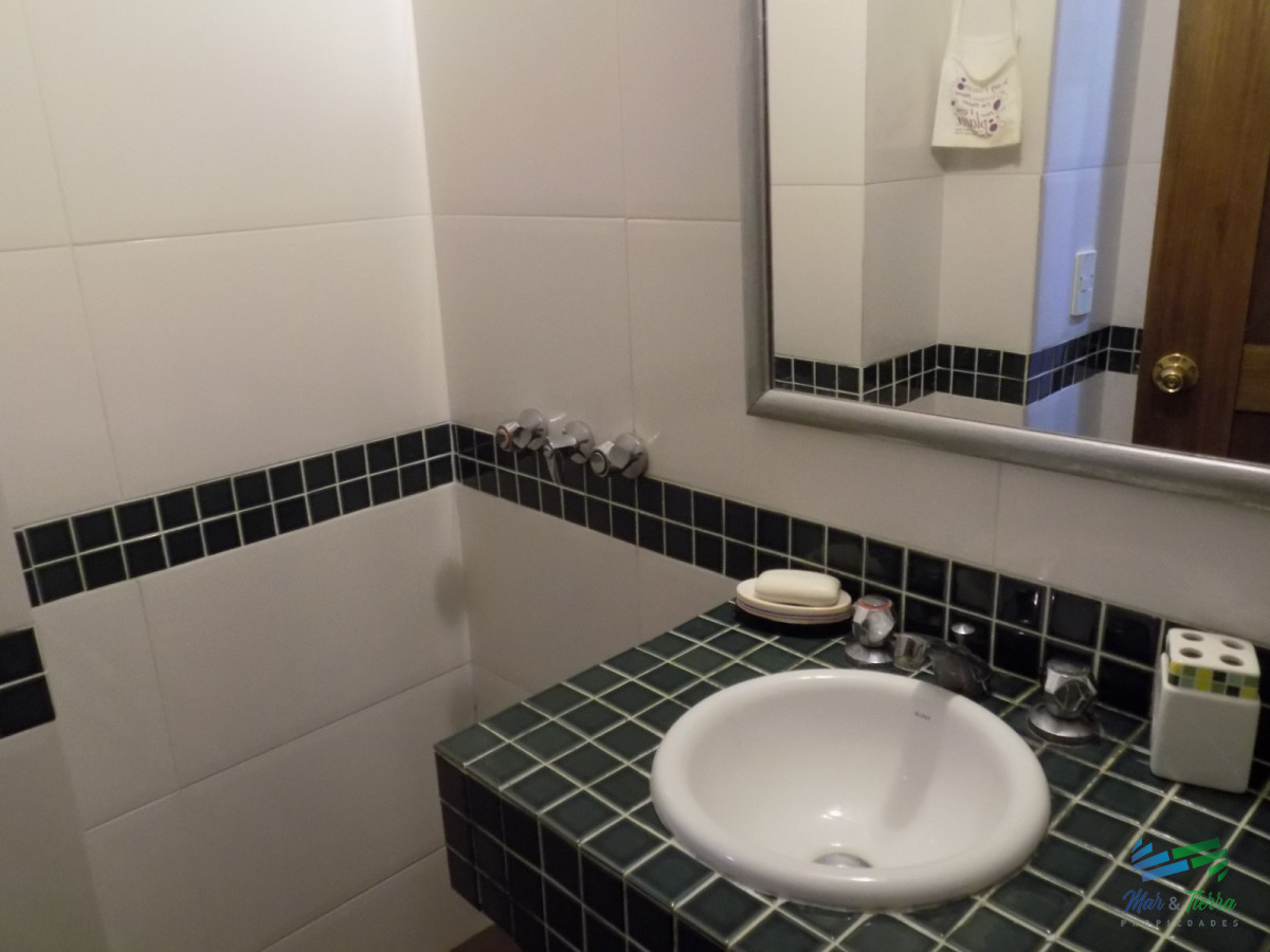 Apartamento ID.2190 - Vendo apartamento 3 dormitorios frente a playa mansa, Punta del Este.