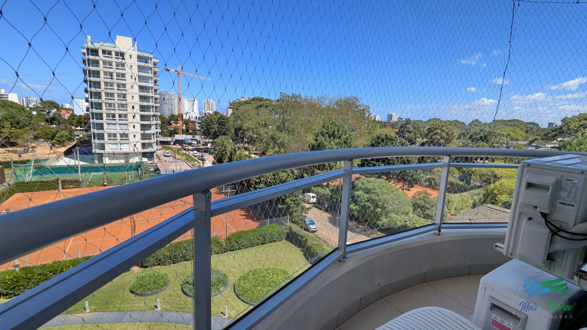 Apartamento ID.5704 - Alquiler apartamento 2 dormitorios en Ocea Drive Punta del Este