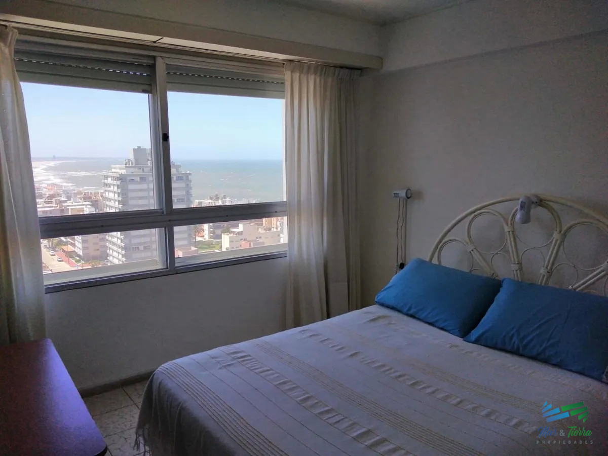 Apartamento ID.3883 - Vendo apartamento 2 dormitorios, vista al mar, en Peninsula, Punta del Este