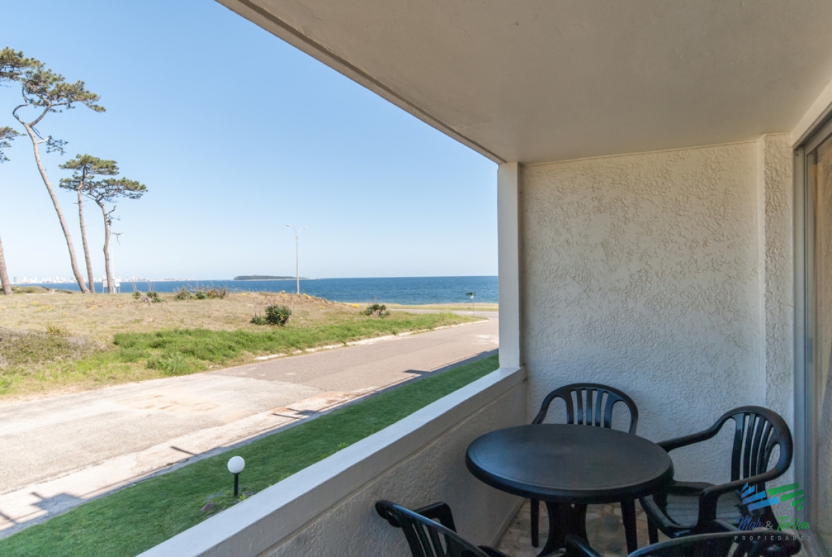 Apartamento ID.2644 - Imperdible... apartamento con espectacular vista al mar