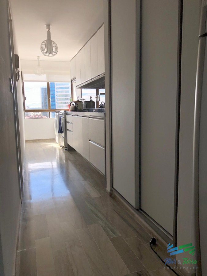 Apartamento ID.2283 - En venta.. gran oportunidad!!! piso intermedio con vista al mar.