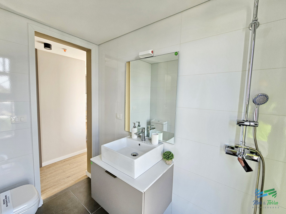 Apartamento ID.4702 - VENTA APARTAMENTO A ESTRENAR DE 1 DORMITORIO, 1 BAÑO, EN MORE ATLÁNTICO 2