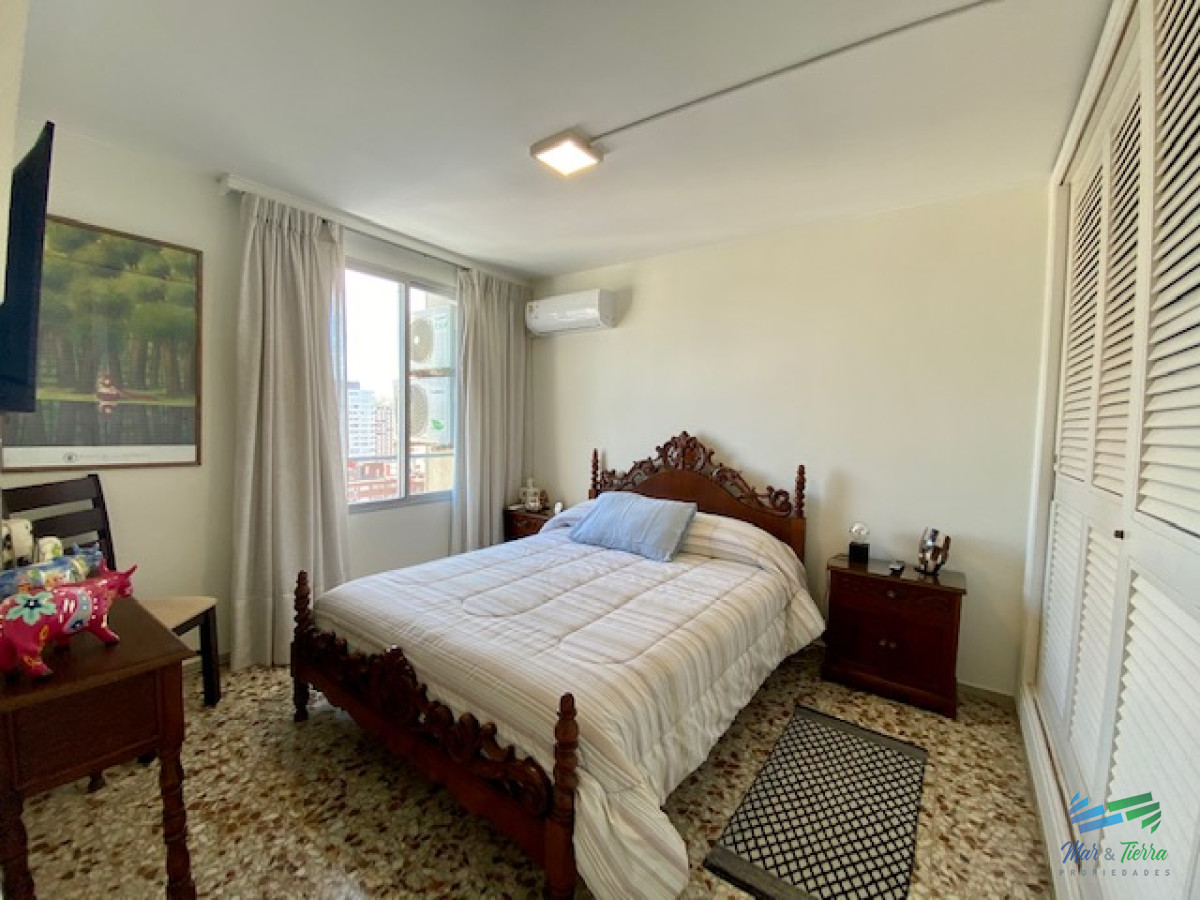 Apartamento ID.2677 - Apartamento en Punta del Este, Península, dos dormitorios, con gran vista
