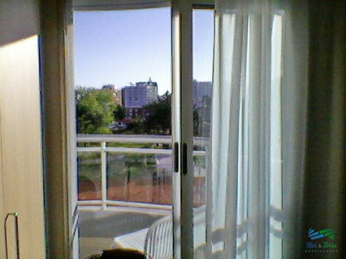 Apartamento ID.5701 - Alquiler en baja temporada en Ocean Drive 2 dormitorios