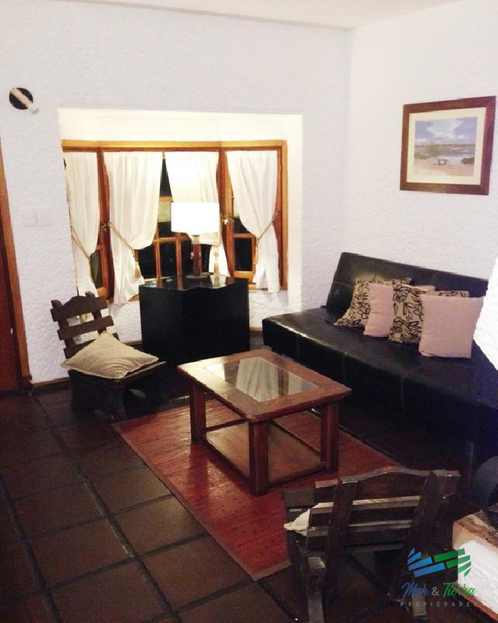 Apartamento ID.2165 - PEDRAGOSA SIERRA (CUADRA DEL FLOREAL ) CÓMODO DUPLEX CON FONDO Y PARRILLERO PROPIO