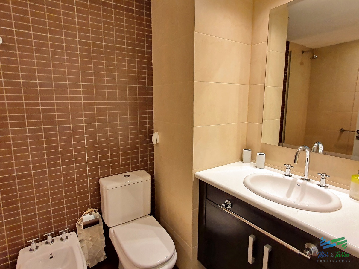Apartamento ID.3928 - Vendo apartamento 3 dormitorios en Torre Imperiale, primera linea brava, vista al mar, excelentes amenities, Punta del Este.
