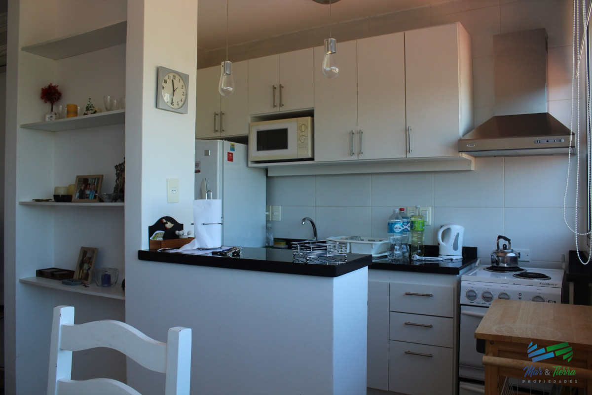 Apartamento ID.2668 - En venta, piso intermedio con vista despejada...