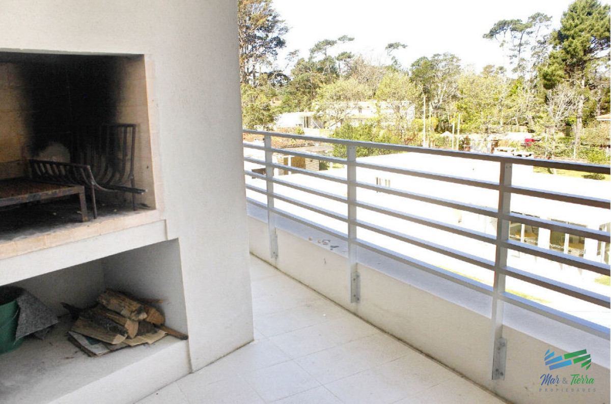 Apartamento ID.1034 - En venta apartamento 2 dormitorios con parrillero propio y piscina en San Rafael, Punta del Este.