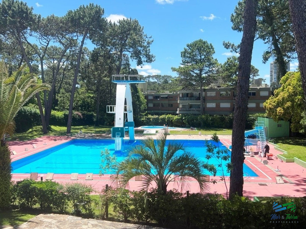 Apartamento ID.5684 - Venta de apartamento en Arcobaleno Punta del este 