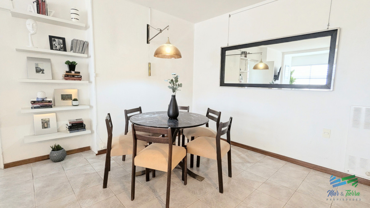 Apartamento ID.5822 - En venta apartamento 2 dormitorios con vista al mar y puerto, Peninsula, Punta del Este