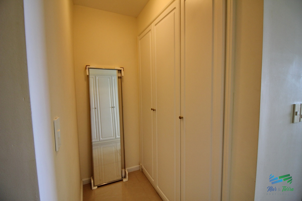 Apartamento ID.2344 - En venta apartamento Imperiale de 3 dormitorios, primera linea frente al mar, Punta del Este