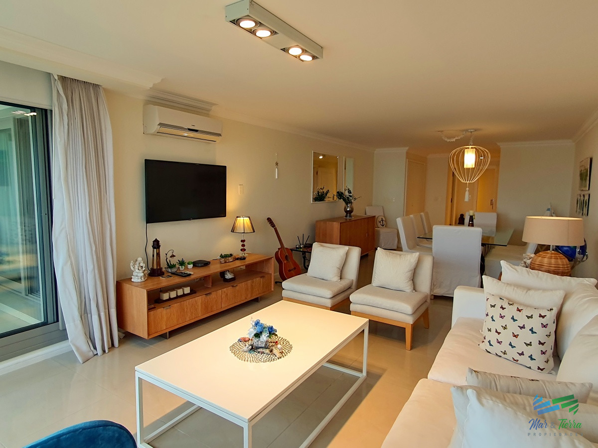 Apartamento ID.3928 - Vendo apartamento 3 dormitorios en Torre Imperiale, primera linea brava, vista al mar, excelentes amenities, Punta del Este.