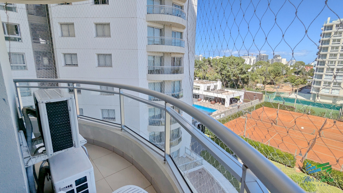 Apartamento ID.5704 - Alquiler apartamento 2 dormitorios en Ocea Drive Punta del Este