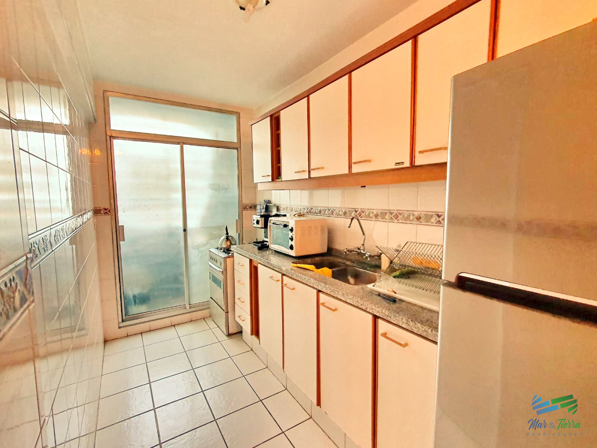 Apartamento ID.4481 - DEPARTAMENTO FRENTE AL MAR CON TRES DORMITORIOS, ALQUILER DE TEMPORADA 2024, PUNTA DEL ESTE. 