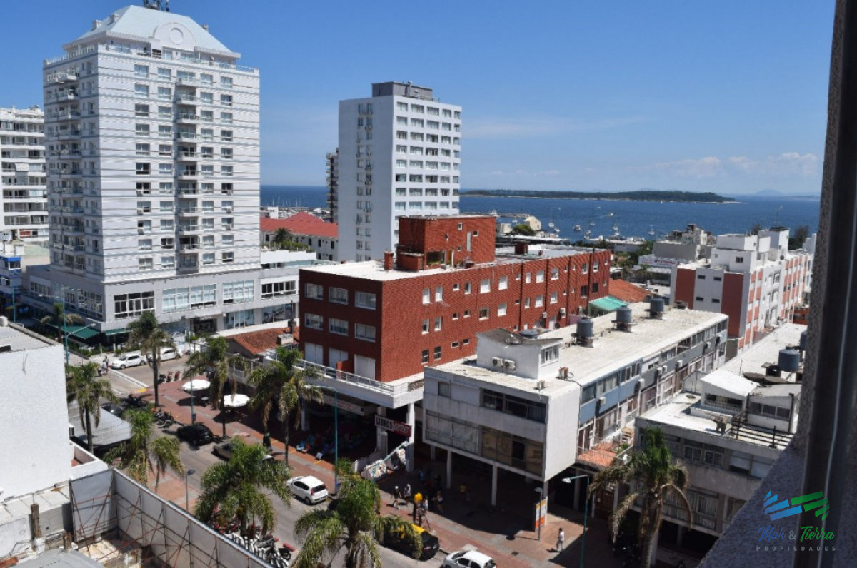 Apartamento ID.2321 - SE VENDE APARTAMENTO 1 DORMITORIO EN PENINSULA, PUNTA DEL ESTE CON MUY LINDA VISTA.