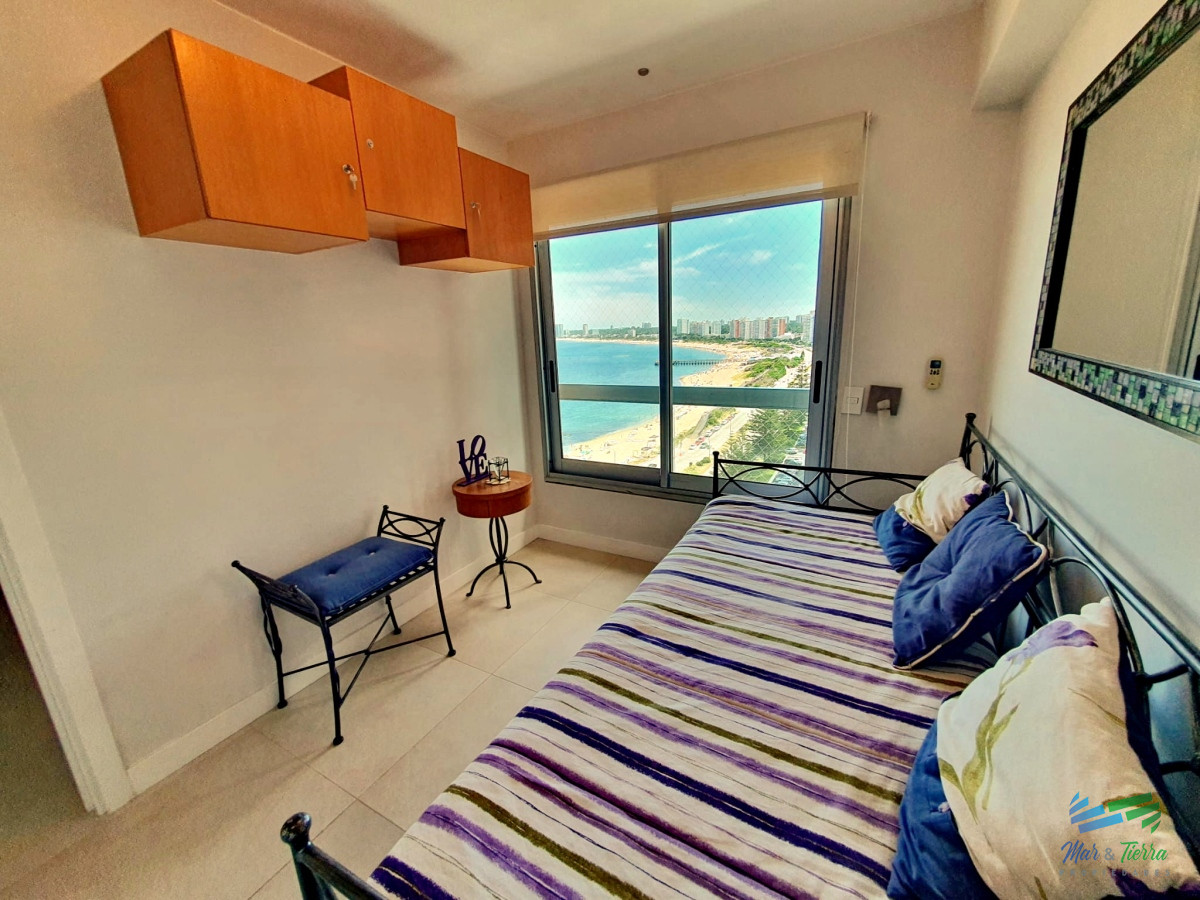Apartamento ID.4552 - ALQUILO DEPARTAMENTO, 4 DORMITORIOS, LA MEJOR VISTA DE PUNTA DEL ESTE 