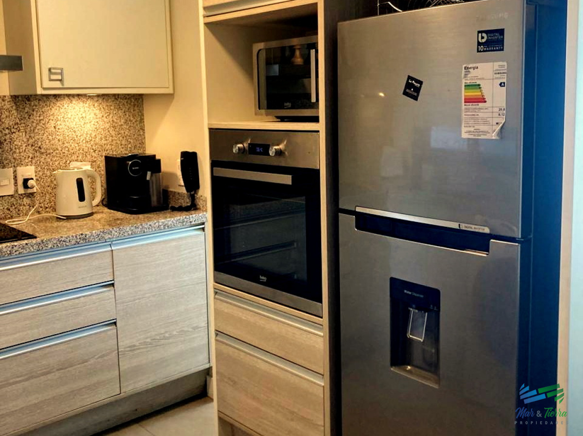 Apartamento ID.4782 - APARTAMENTO EN VENTA, DOS DORMITORIOS, EN TORRE CON SERVICIOS. 