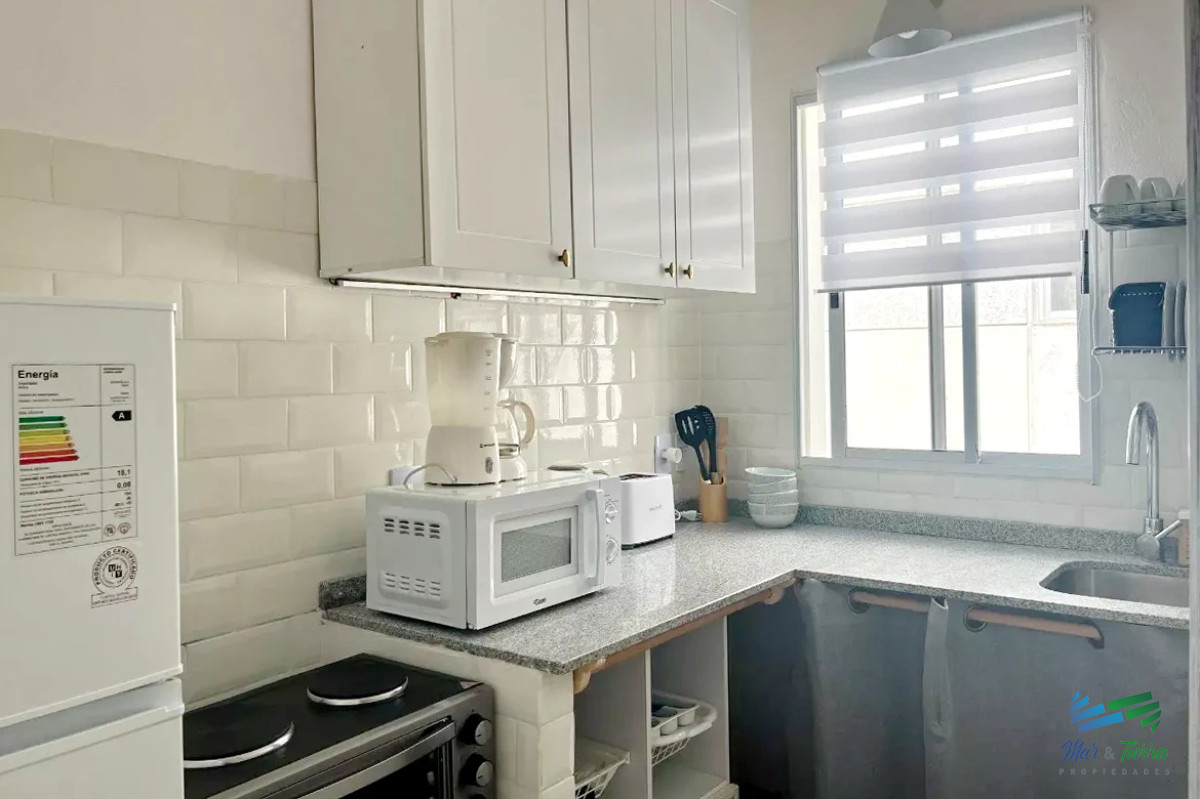 Apartamento ID.5074 - APARTAMENTO MONOAMBIENTE DISPONIBLE EN ALQUILER INVERNAL, PUNTA DEL ESTE, PENÍNSULA! 
