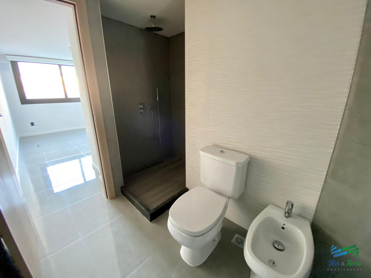 Apartamento ID.2607 - Alquiler anual apartamento 2 dormitorios con servicios en Roosevelt, Punta del Este