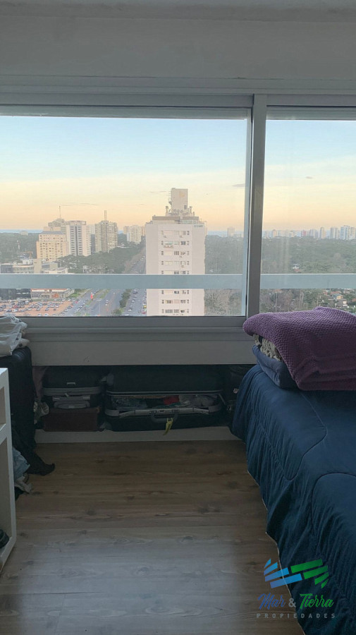 Apartamento ID.5720 - Venta de apartamento 3 dormitorios en Roosevelt Punta del Este