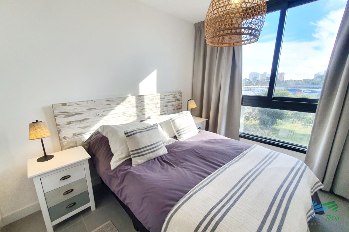 Apartamento ID.4558 - ALQUILER DE VERANO DISPONIBLE 2026, 1 DORMITORIO Y MEDIO, FULL AMENITIES, PUNTA DEL ESTE!