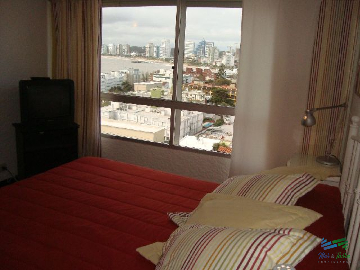 Apartamento ID.2598 - Vendo apartamento 3 dormitorios con vista al Puerto en Peninsula, Punta del Este.