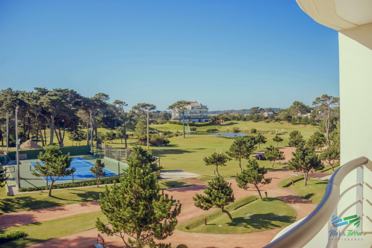Apartamento ID.4210 - Venta de Apartamento 2 DORMITORIOS en Playa Mansa, Punta del Este