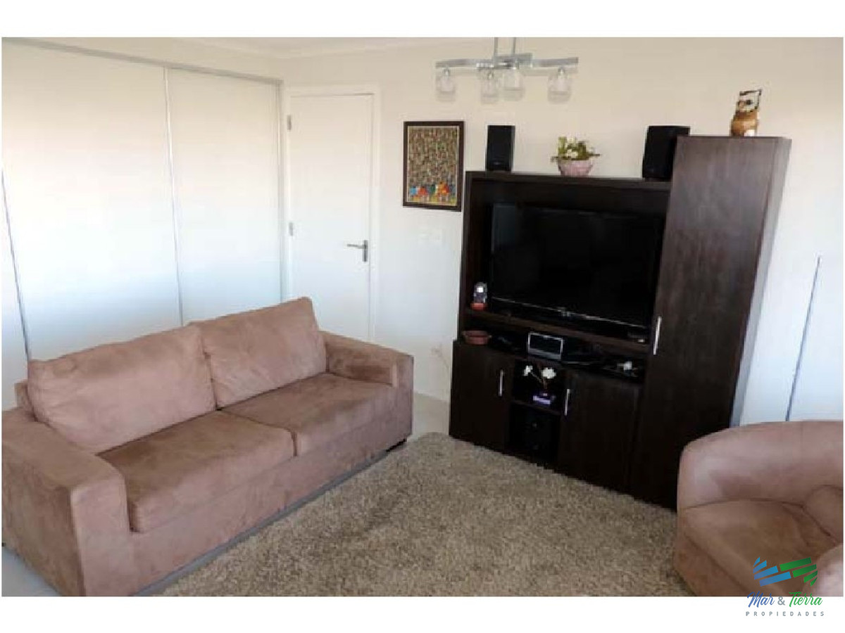 Apartamento ID.2361 - En venta.. Muy lindo apartamento sobre Av. Roosevelt, Punta del Este