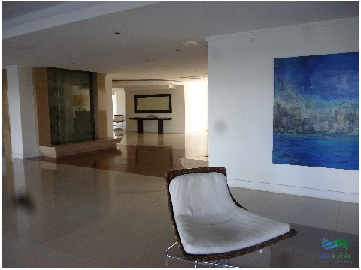 Apartamento ID.633 - Apartamento de 3 dormitorios, cerca de Enjoy, Punta del Este