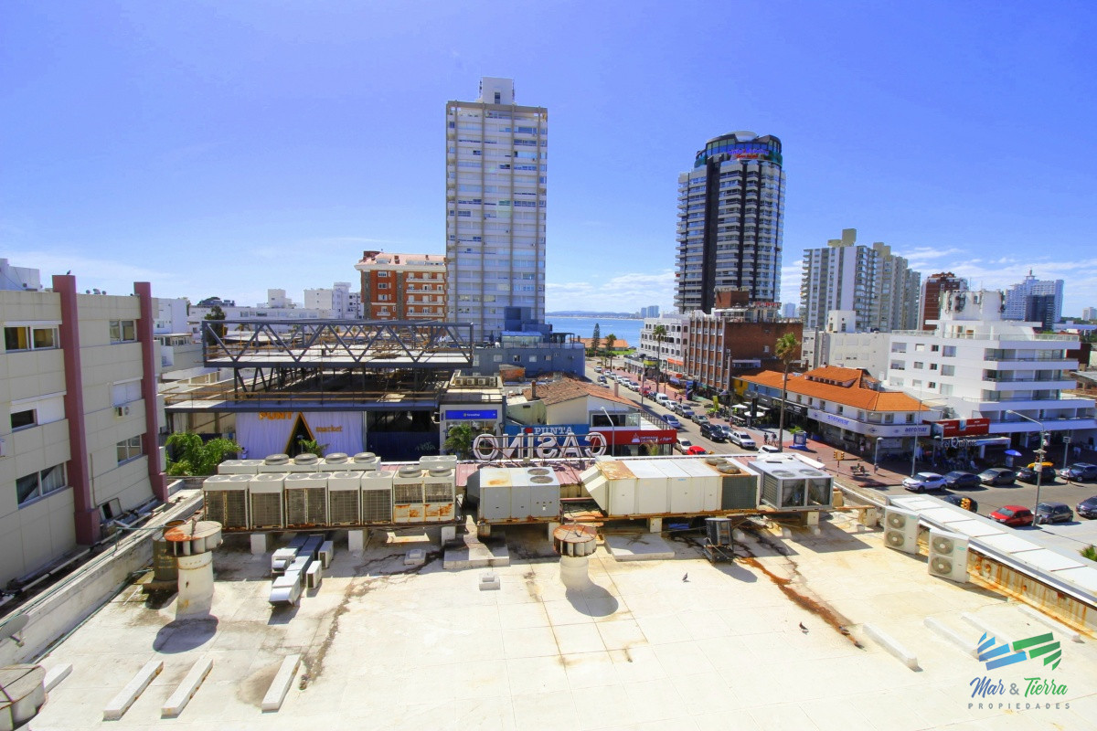 Apartamento ID.4201 - Venta de apartamento en la Península de Punta del este 1 dormitorio 1 baño reciclado