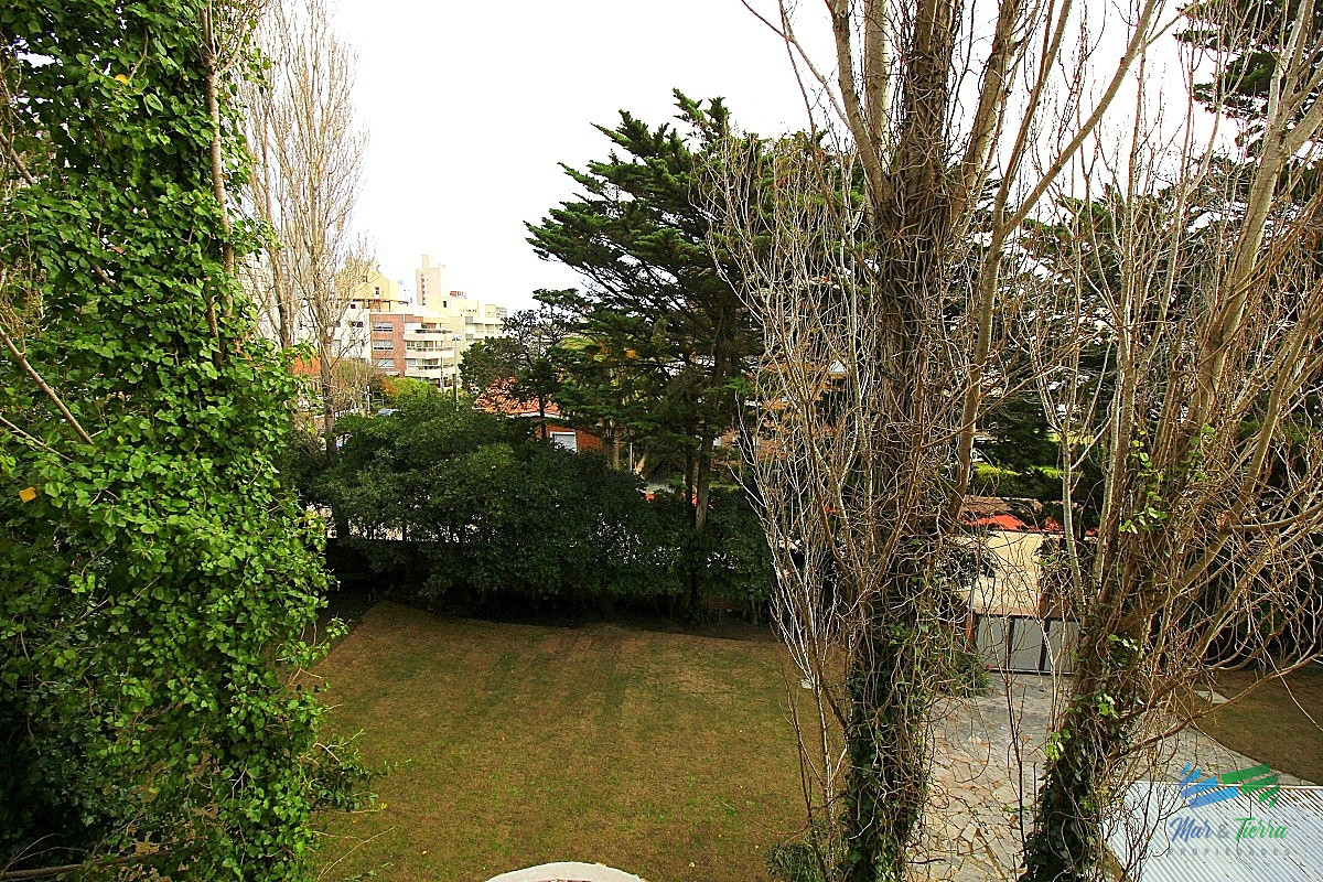 Apartamento ID.3948 - Vendo apartamento departamento 3 dormitorios 3 baños península Punta del Este