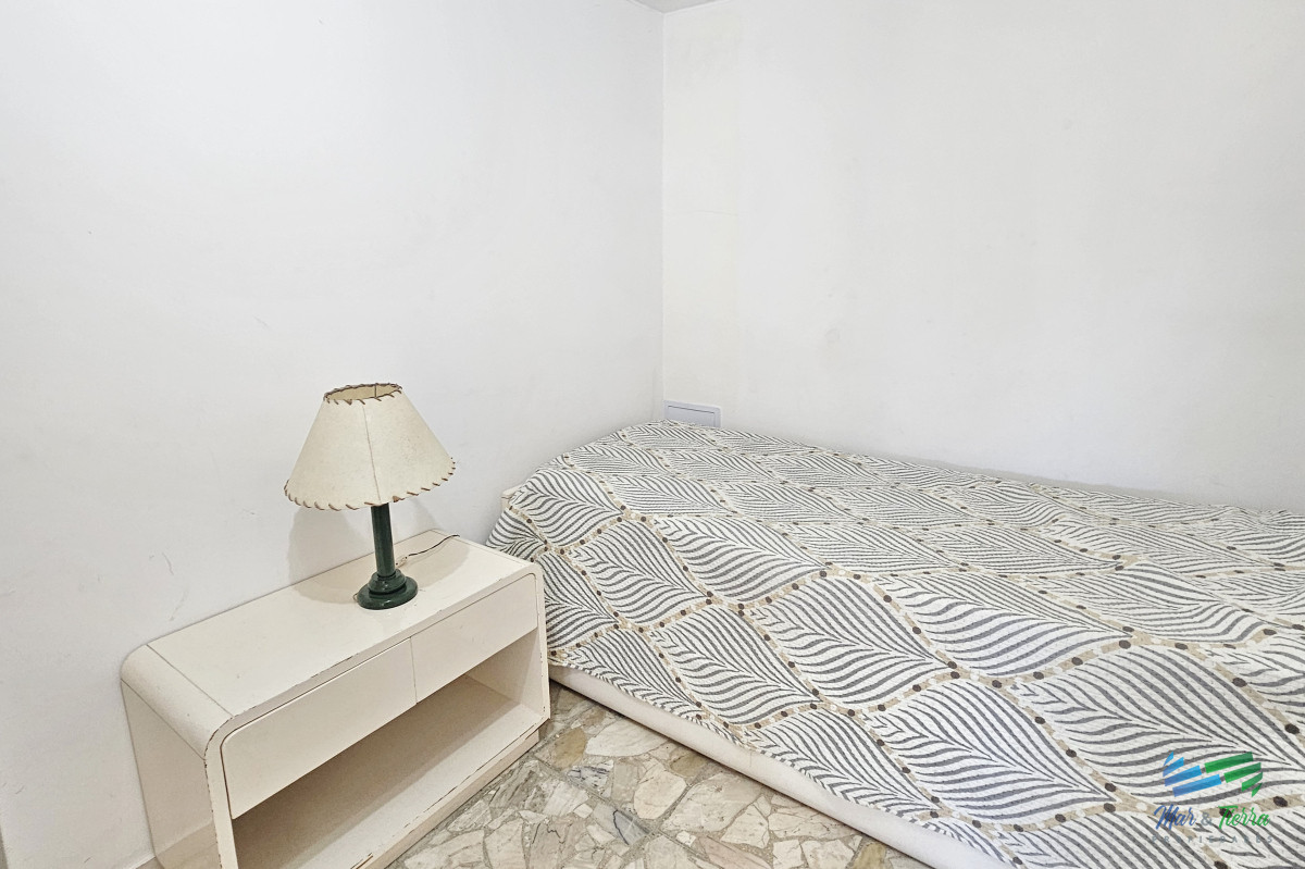 Apartamento ID.142 - Vendo apartamento 2,5 dormitorios en playa mansa, complejo Lincoln Center, Punta del Este.