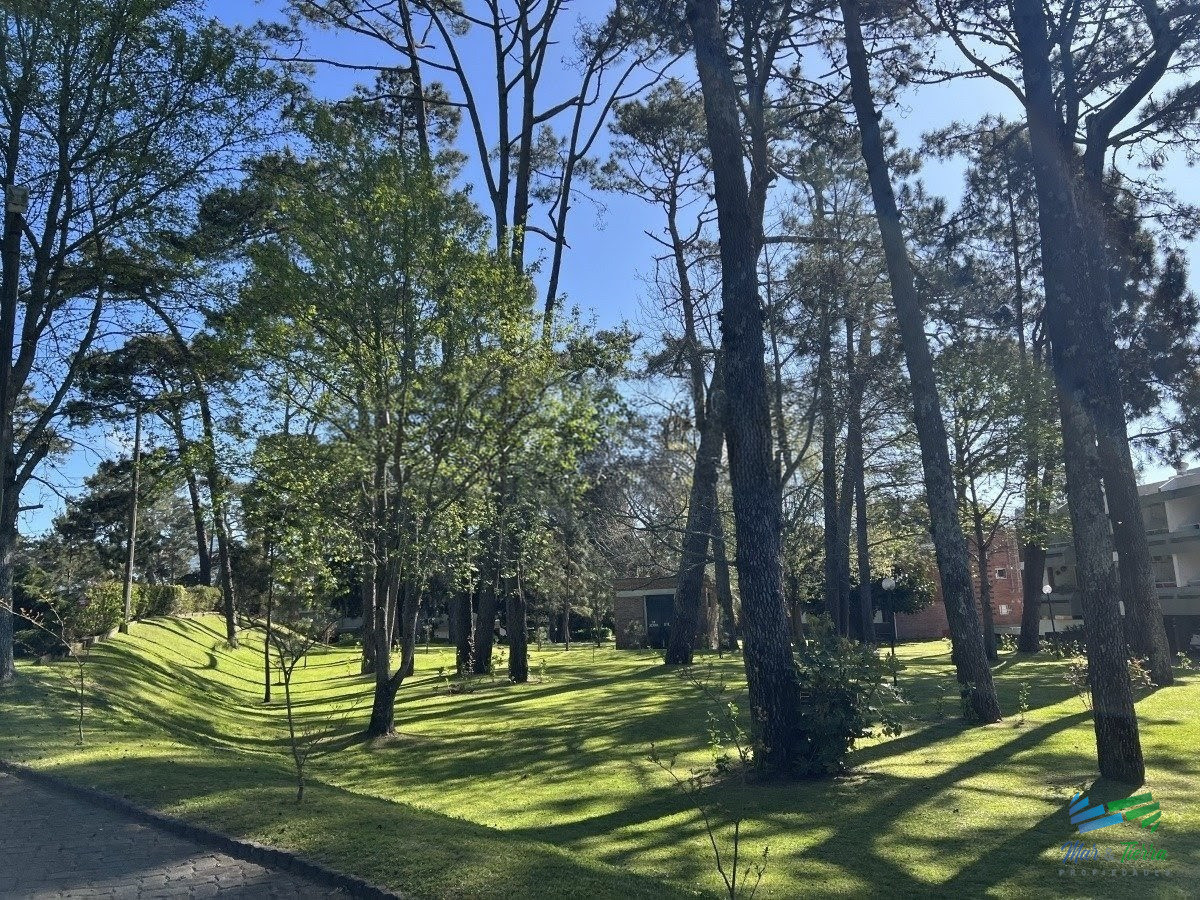 Apartamento ID.5684 - Venta de apartamento en Arcobaleno Punta del este 