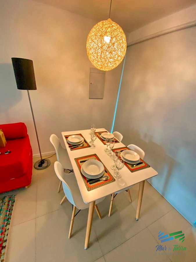 Apartamento ID.4230 - En venta apartamento con garaje en Peninsula, cerca Puerto Punta del Este.