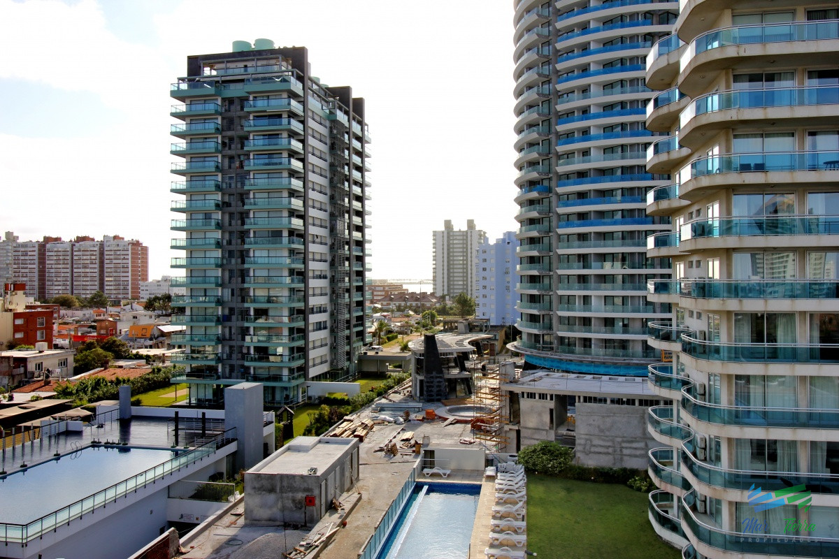Apartamento ID.6 - En alquiler y venta... oportunidad.. torre de categoría.. a metros del mar!!!