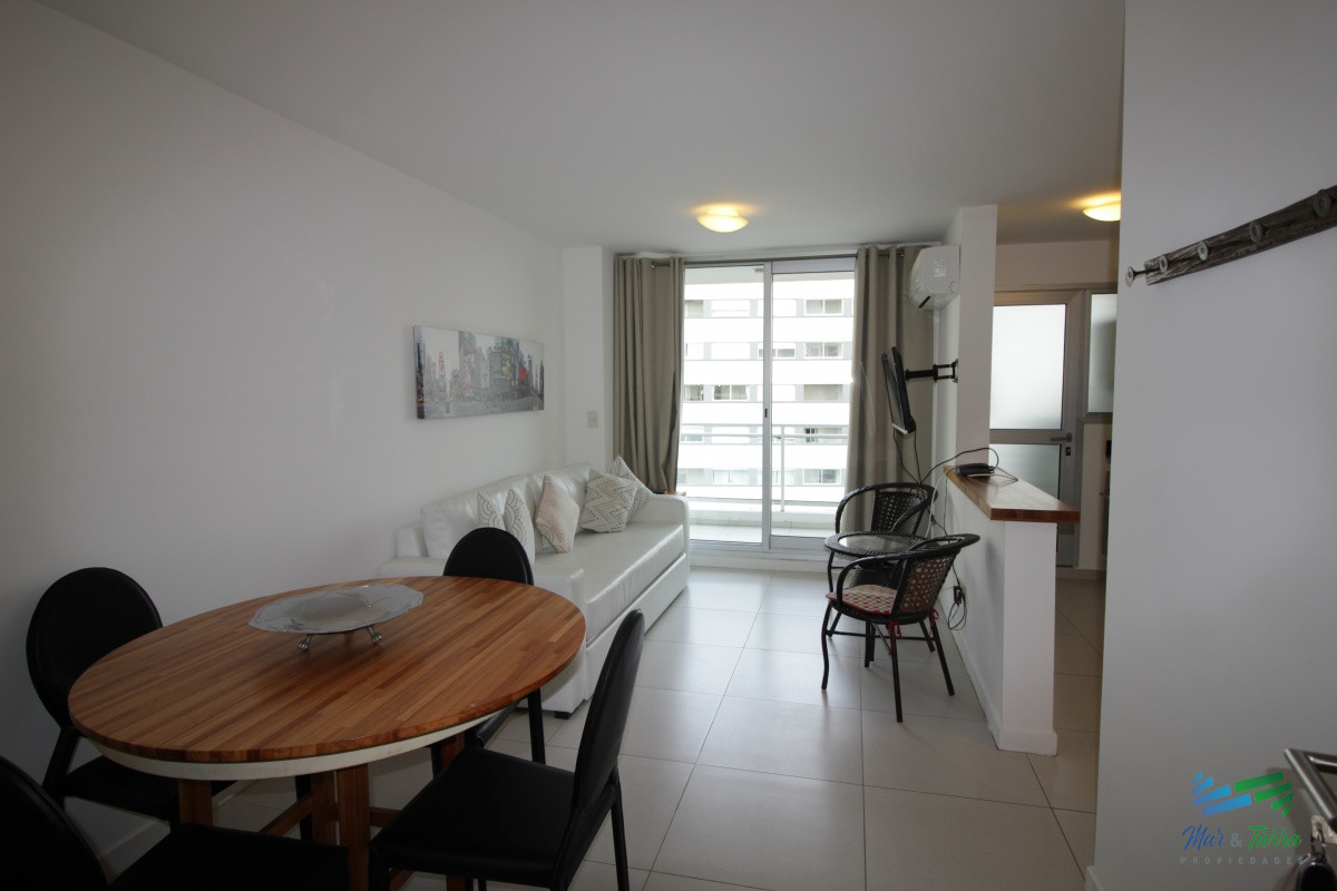 Apartamento ID.1450 - Imperdible oportunidad en venta!!! 1 dormitorio en av. Roosevelt, Punta del Este