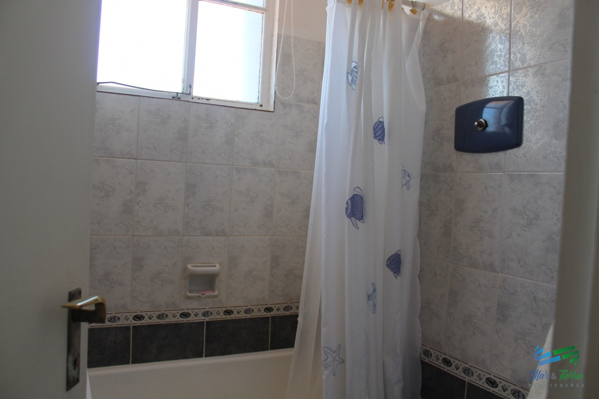 Apartamento ID.2668 - En venta, piso intermedio con vista despejada...