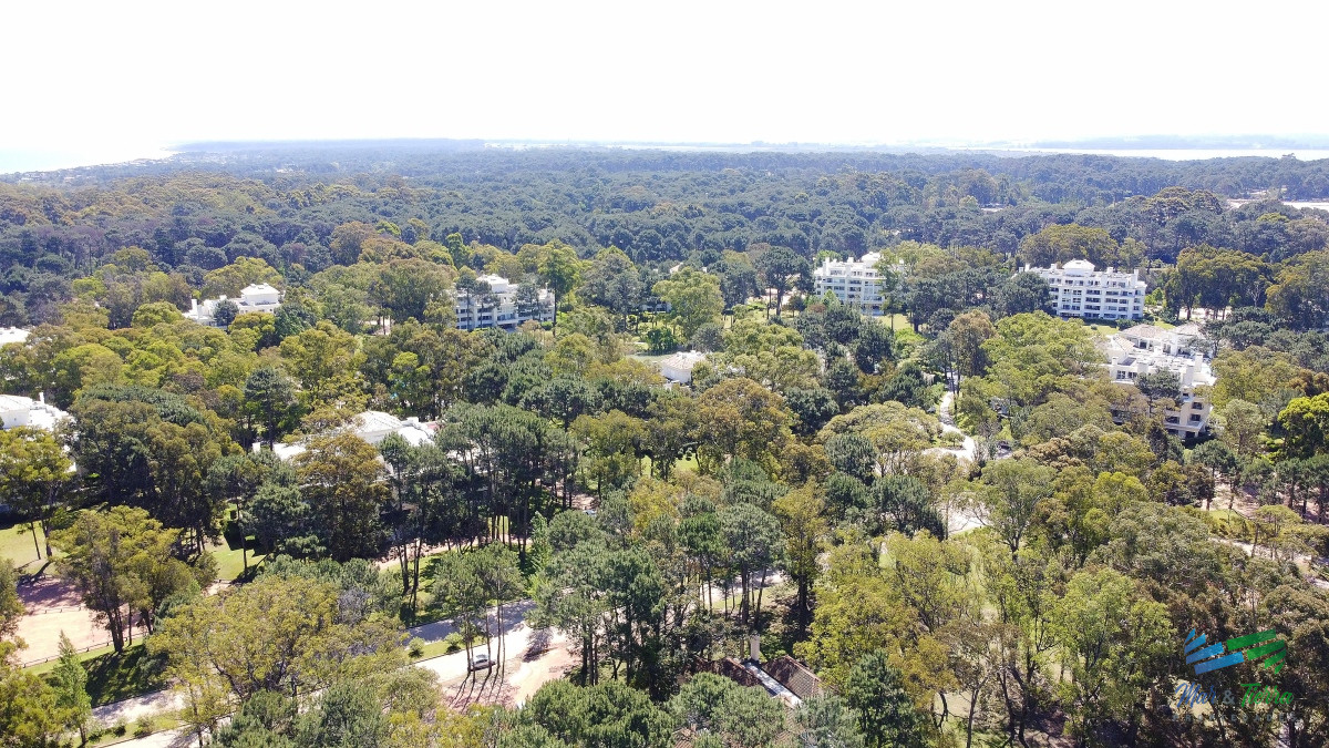 Apartamento ID.4469 - Venta de Monoambiente subdividido en Green Park Solanas Punta Ballena 