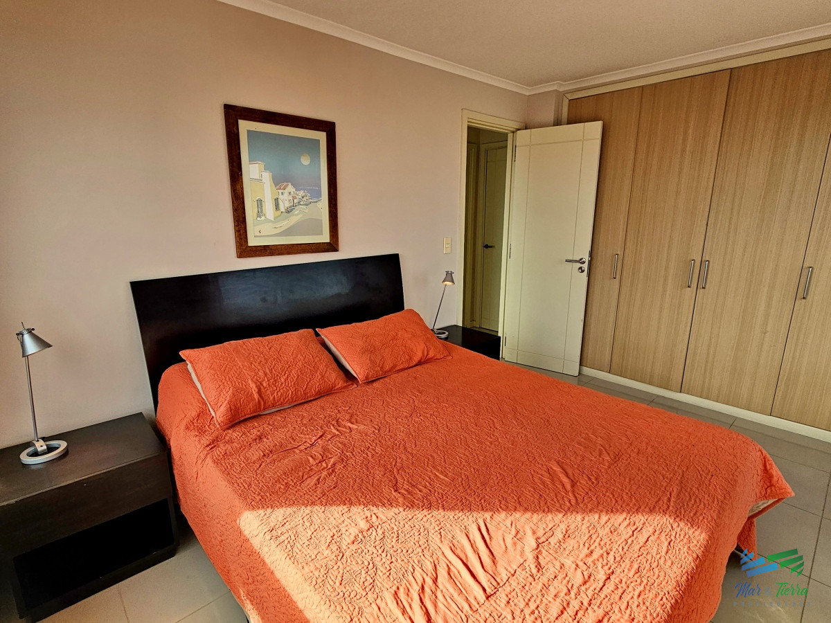 Apartamento ID.4128 - Vendo apartamento en Ocean Drive 2 dormitorios, excelentes servicios, Punta del Este
