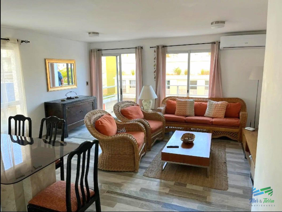 Apartamento ID.2742 - Vendo apartamento 3 dormitorios reciclado en Península, Punta del Este