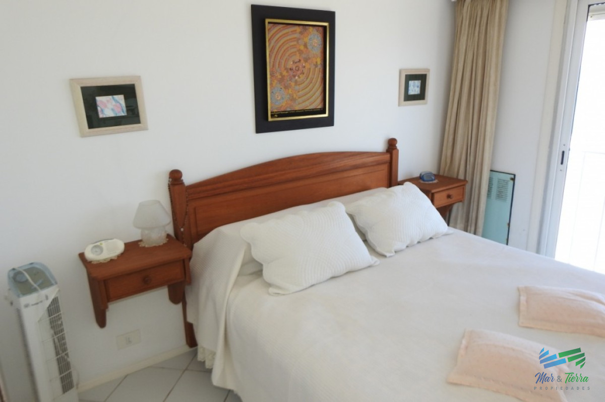 Apartamento ID.2201 - Oportunidad en venta Apartamento en piso alto, con vista franca al mar!!!, 