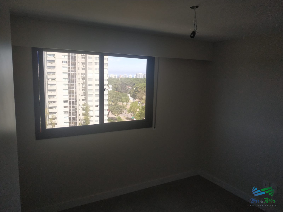 Apartamento ID.2805 - En venta apartamento a estrenar, 2 dormitorios con servicios en Roosevelt, Punta del Este