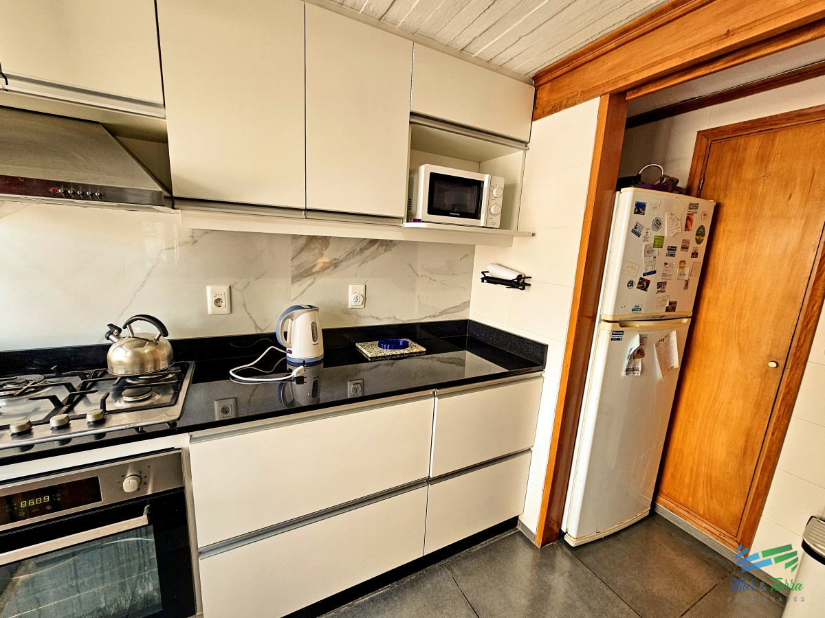 Apartamento ID.4568 - APARTAMENTO EN VENTA Y ALQUILER, PENÍNSULA, GRAN TERRAZA, RECICLADO. 