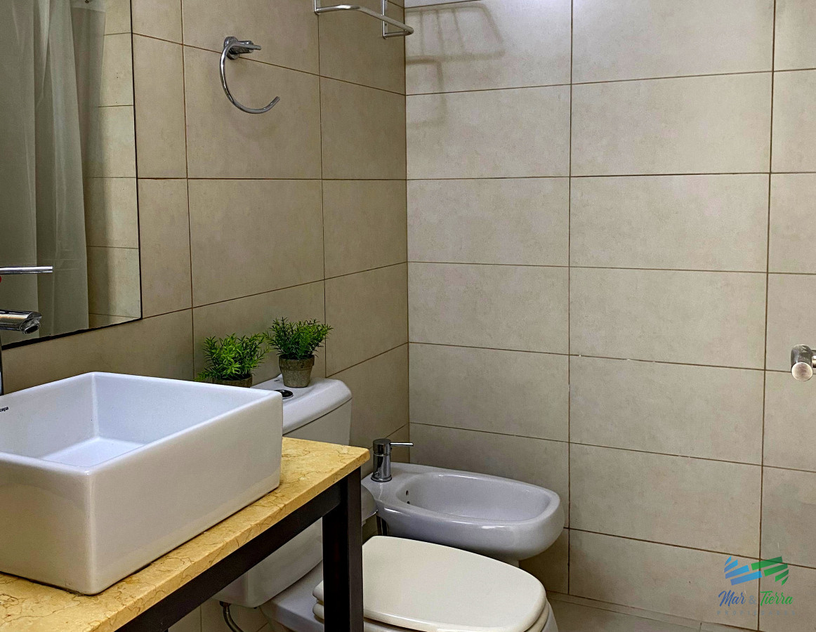 Apartamento ID.2709 - Alquilo apartamento ANUAL EN PUNTA DEL ESTE , 1 dormitorio, Península. 